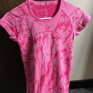 Lulu lemon workout top